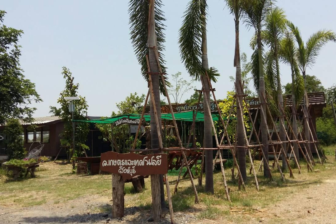 Erawan Thewalai Shrine-蓬武里必去景点