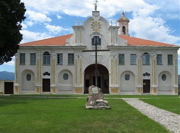 Santuario Monte Calvario-因佩里亚必去景点