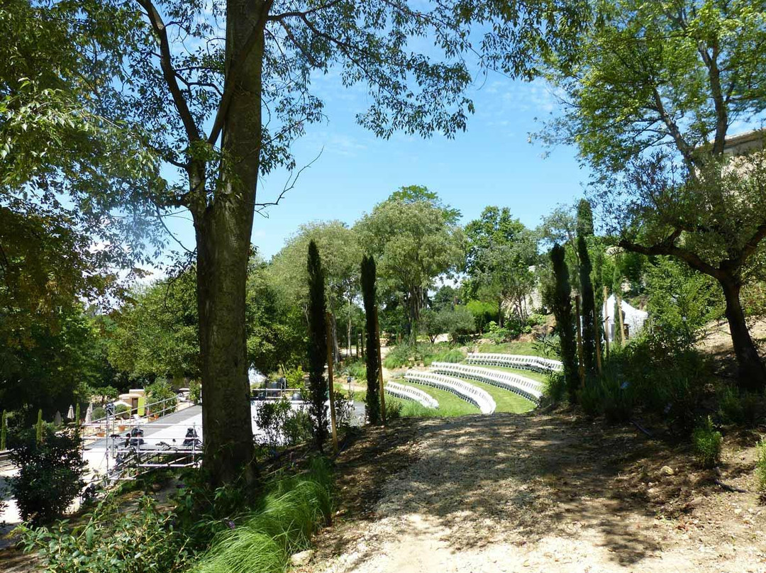 Le Jardin Des Oules-Saint-Victor-des-Oules必去景点