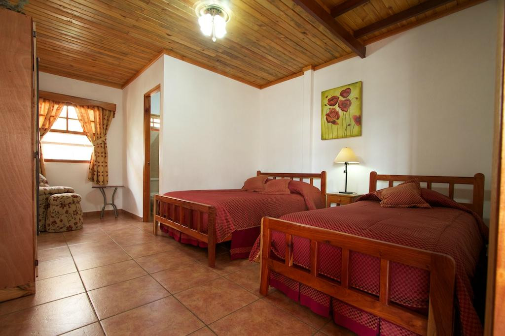 Lacha Country Inn主图