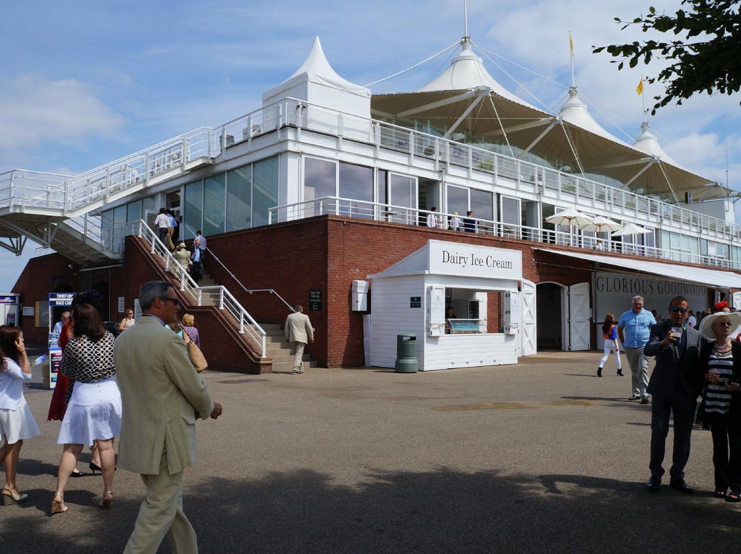 Goodwood Racecourse景点图片
