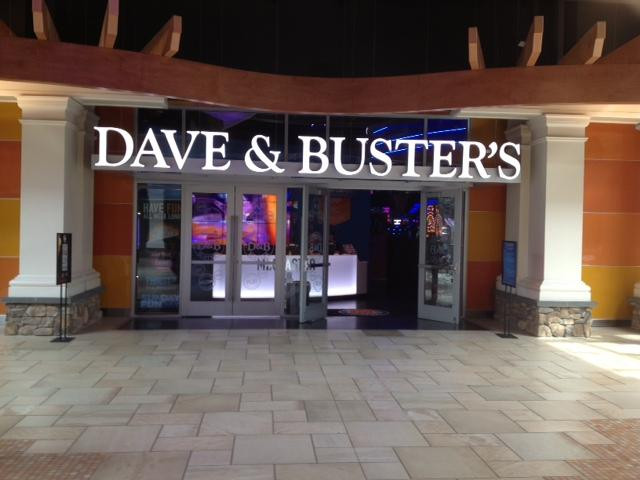 Dave & Buster's - Arcade-锡拉丘兹必去景点