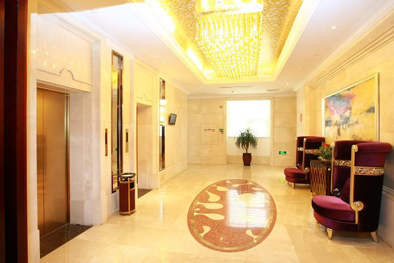 靖江滨江花园酒店主图