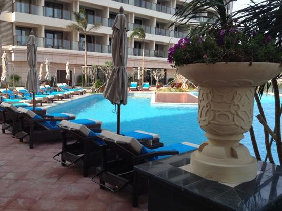 三亚中心皇冠假日酒店主图