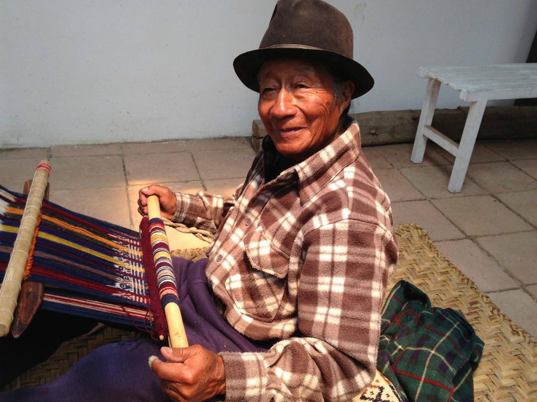 Tahuantinsuyo Weaving Workshop-奥塔瓦洛必去景点
