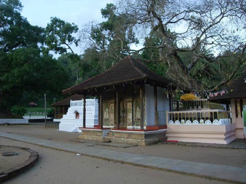 Natha Devale-康提必去景点