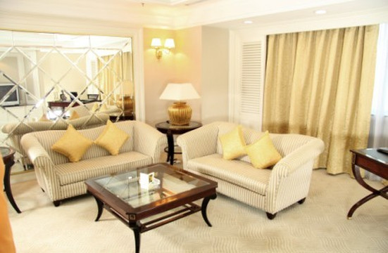 雅居乐酒店主图