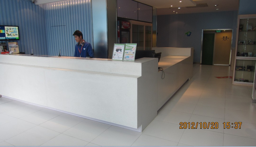 布丁严选酒店（杭州火车东站闸弄口地铁站店）主图