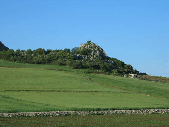 Cuevas del Becerro Town-Cuevas del Becerro必去景点
