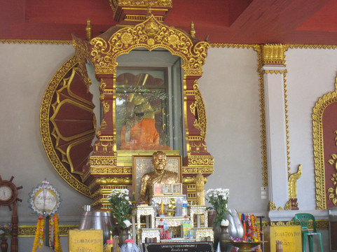 肉身舍利寺-苏梅岛必去景点