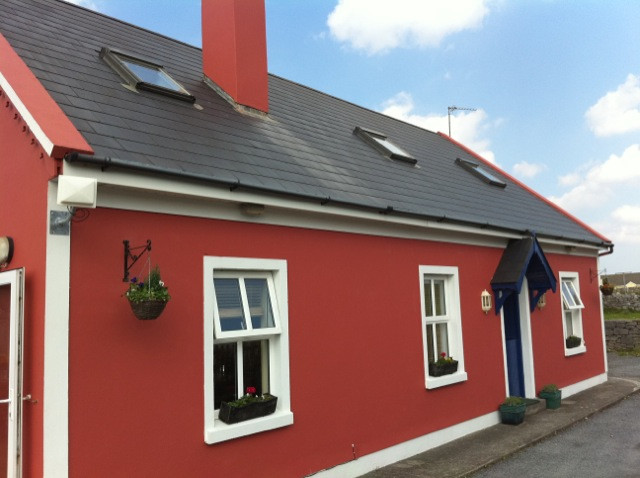 Doll's Cottage Bed & Breakfast