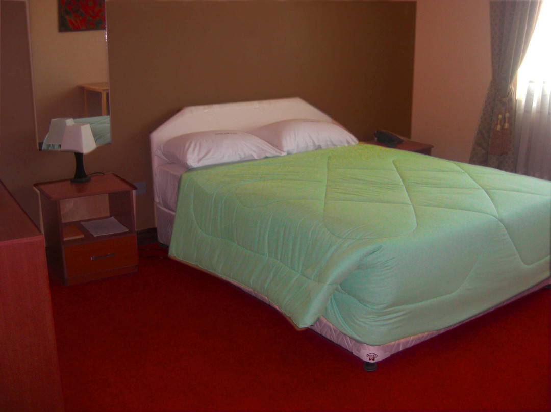 Green Hills Hotel主图