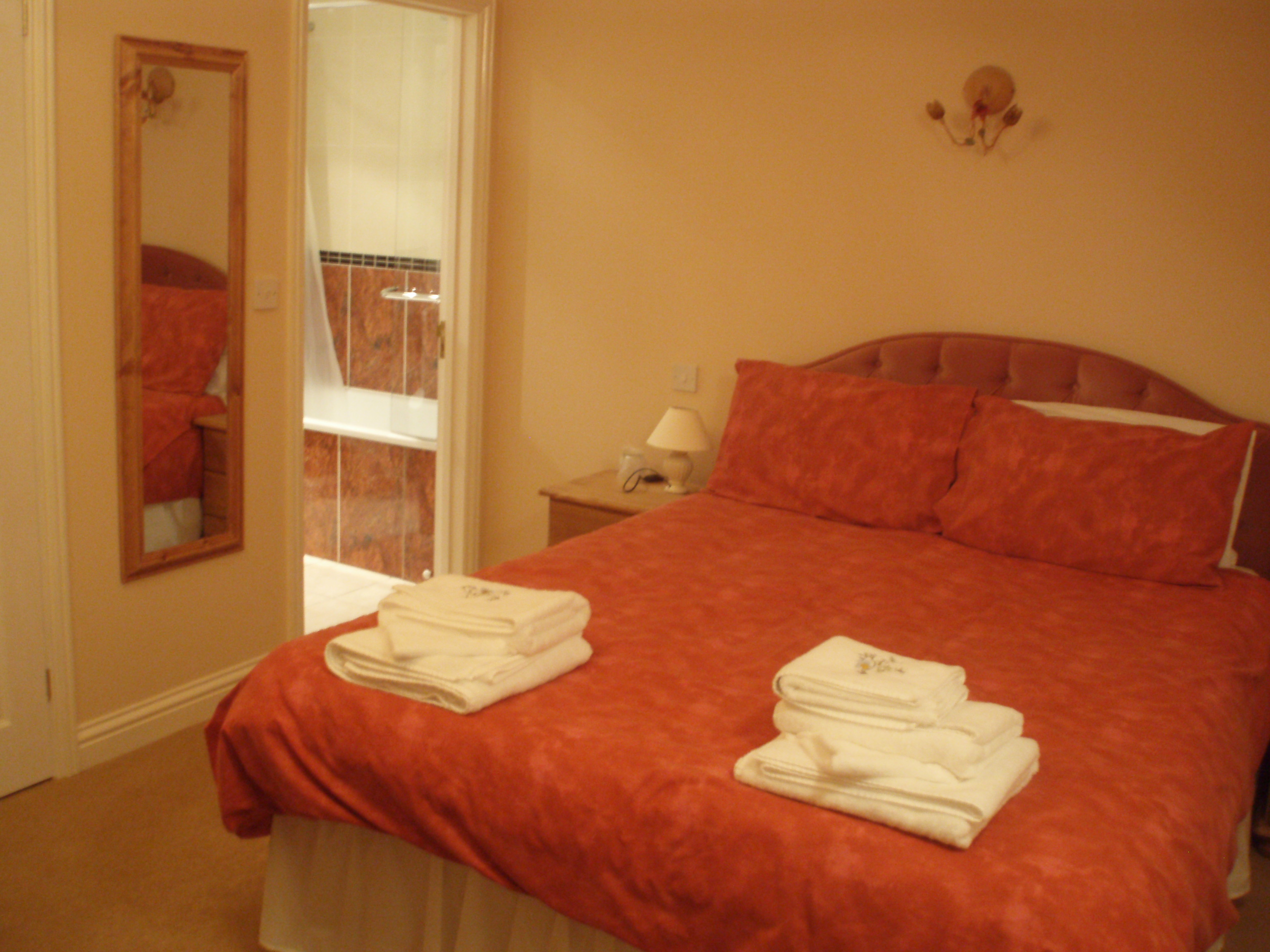Coombe Wood Lodge-浴室