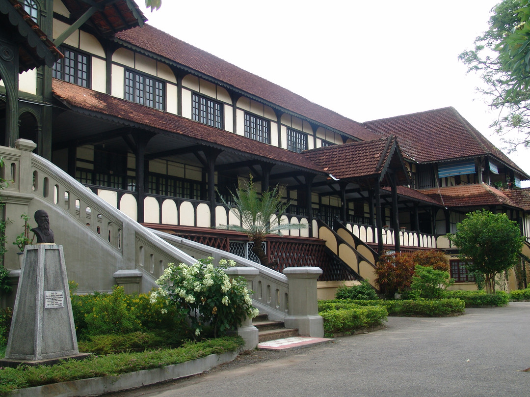 Bishop of Kontum's Building-昆嵩必去景点