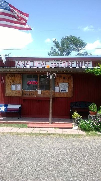 Mercedes餐馆和美食-Annacuitas BBQ Smoke House