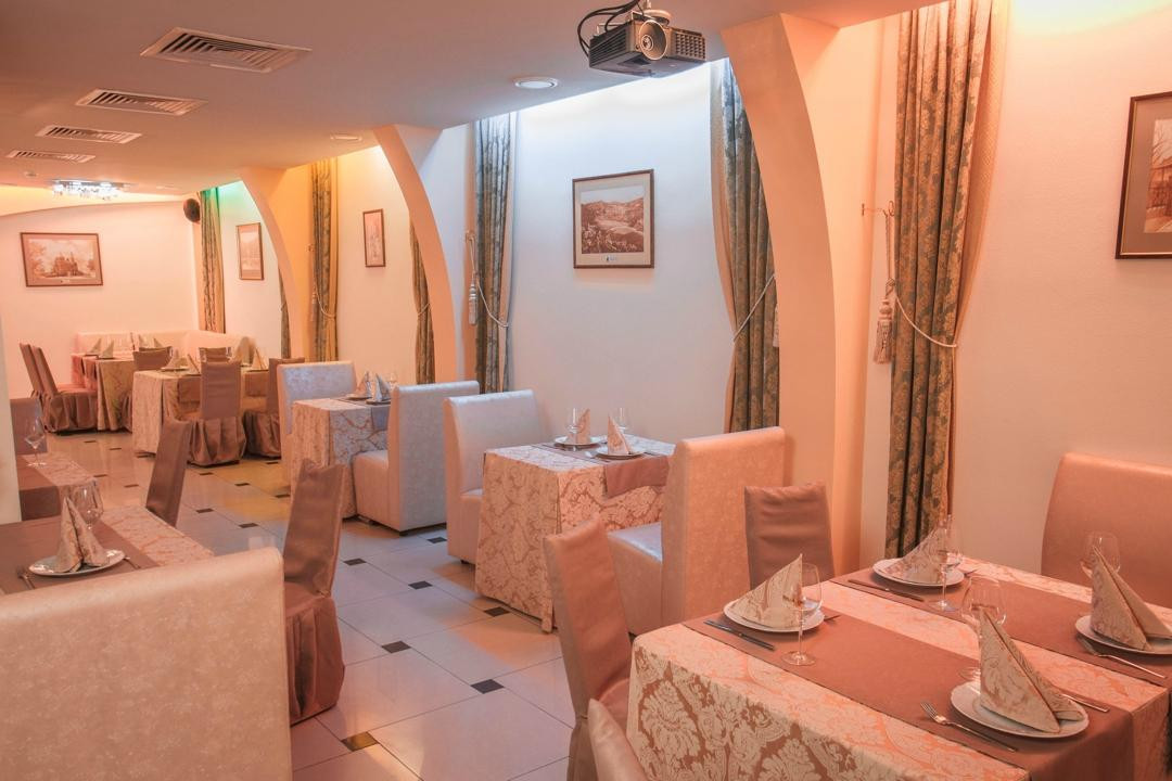 Yar Restaurant