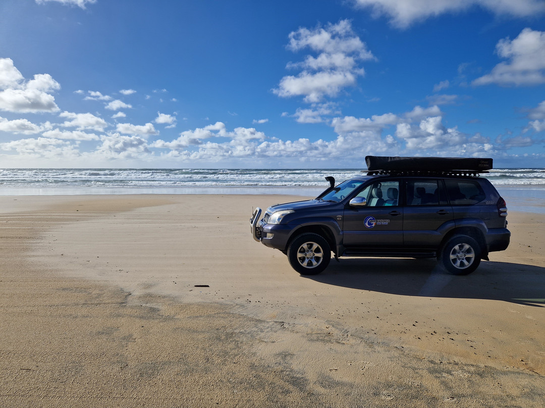 Great Beach Drive 4WD Tours景点图片