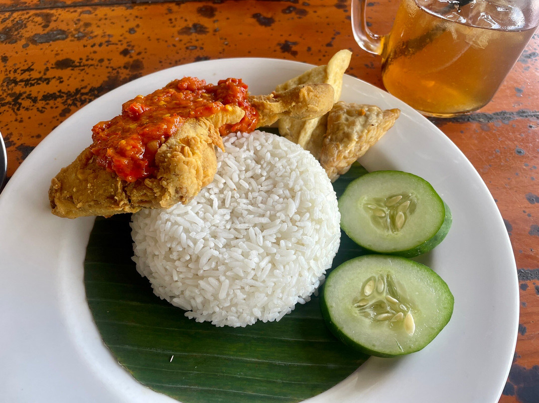 Sebuluh Resto&Bar主图