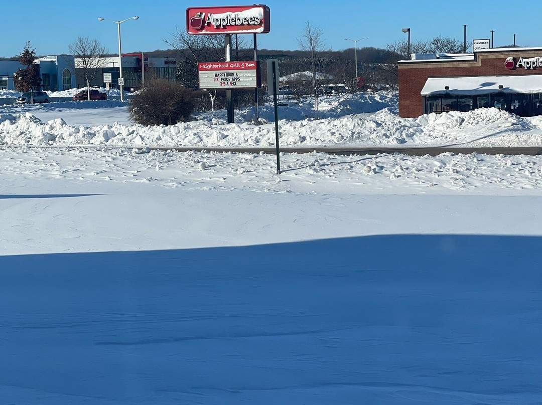 AmericInn by Wyndham West Bend主图