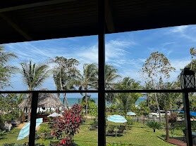 Oasis Bluff Beach主图