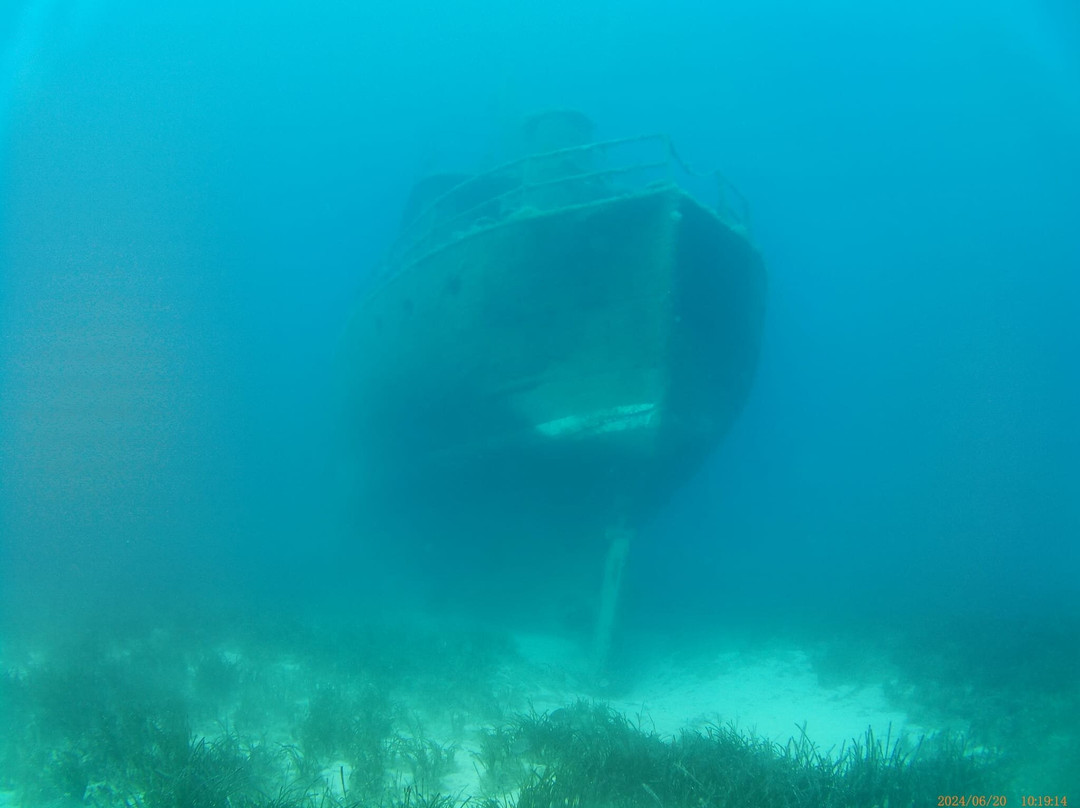 Erman Dive Center景点图片