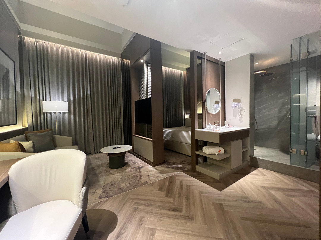 Harris Hotel & Conventions Gubeng Surabaya主图