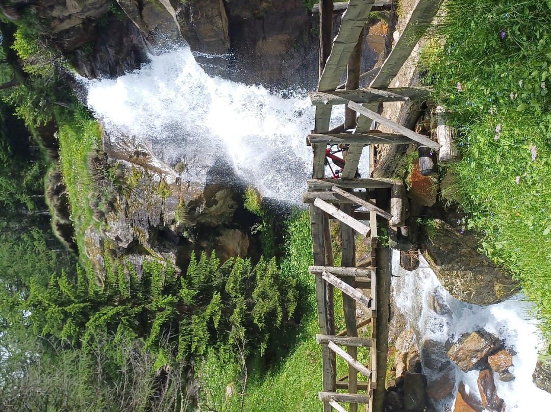 Cascata di Covel景点图片