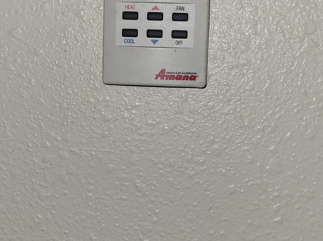 奥罗拉内珀维尔烛木套房酒店主图