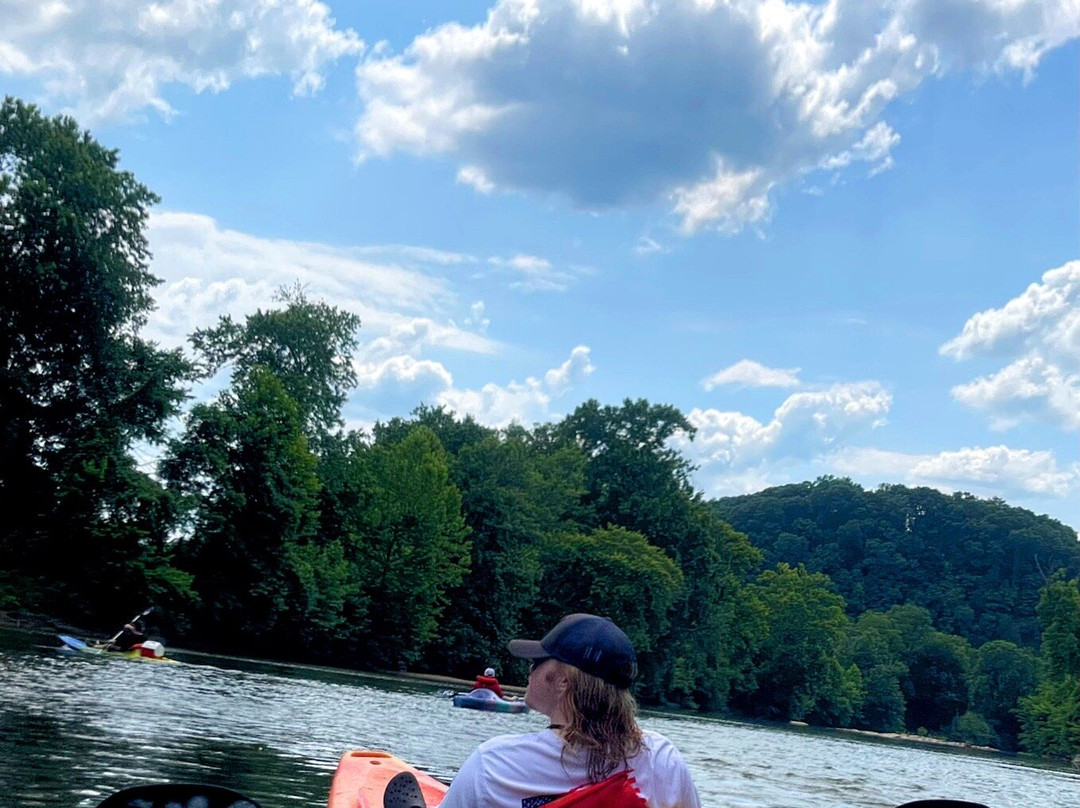 Foggy Bottom Canoe景点图片