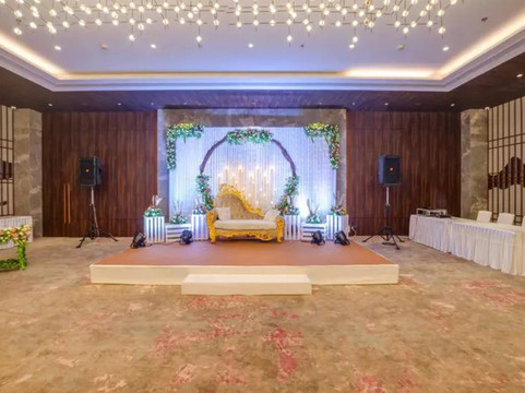 爱莫尔酒店主图