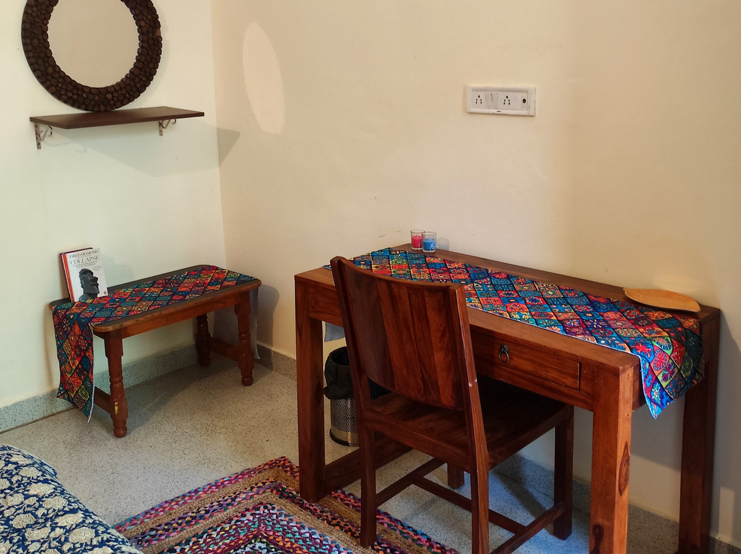 Mustard House - Travellers Homestay