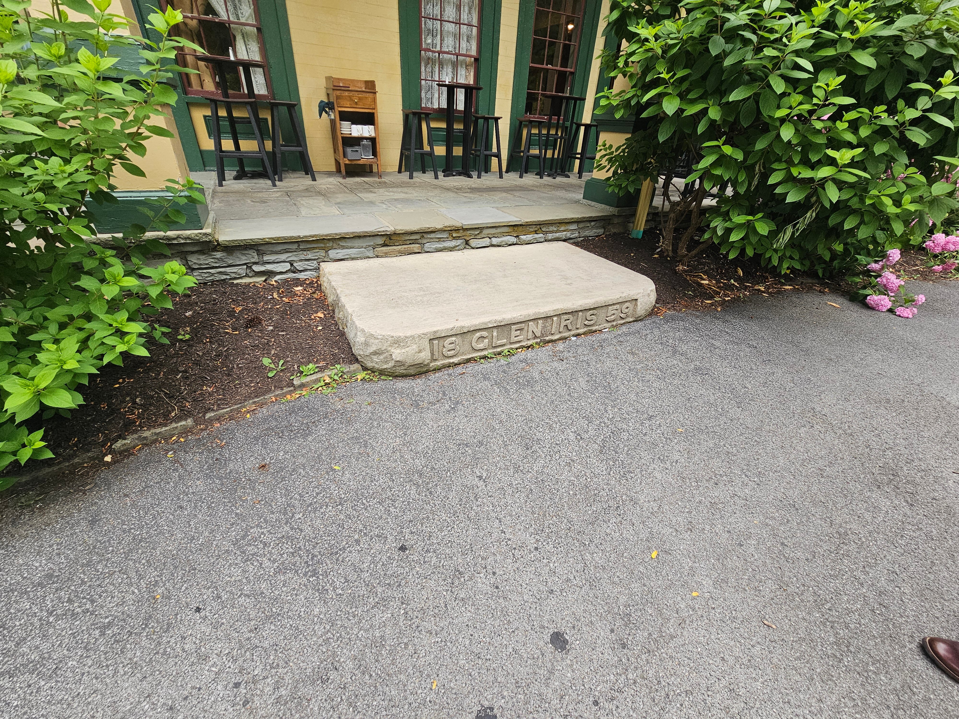 Glen Iris Inn-官方