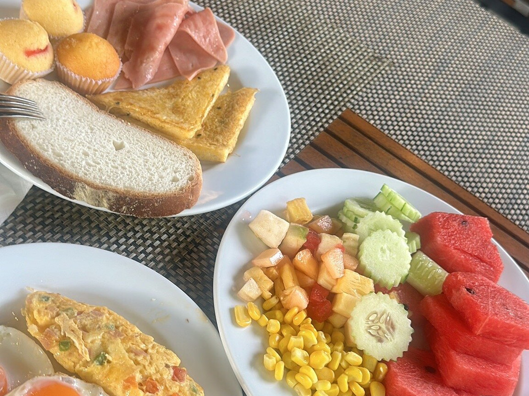 奈扬海滩S4-靠近普吉岛机场主图