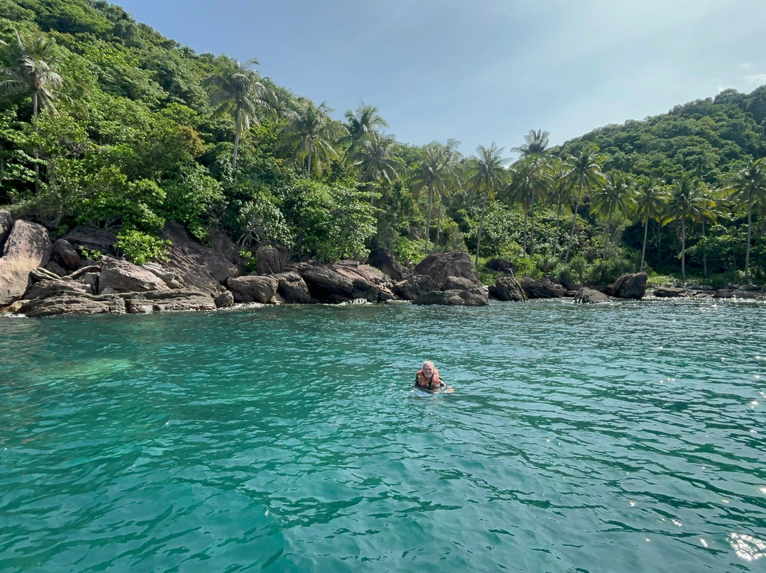 Phu Quoc Tropical - driver and English speaking guide-富国岛必去景点