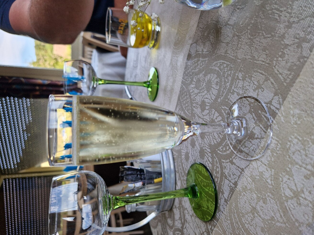 德拉格兰德瀑布酒店主图