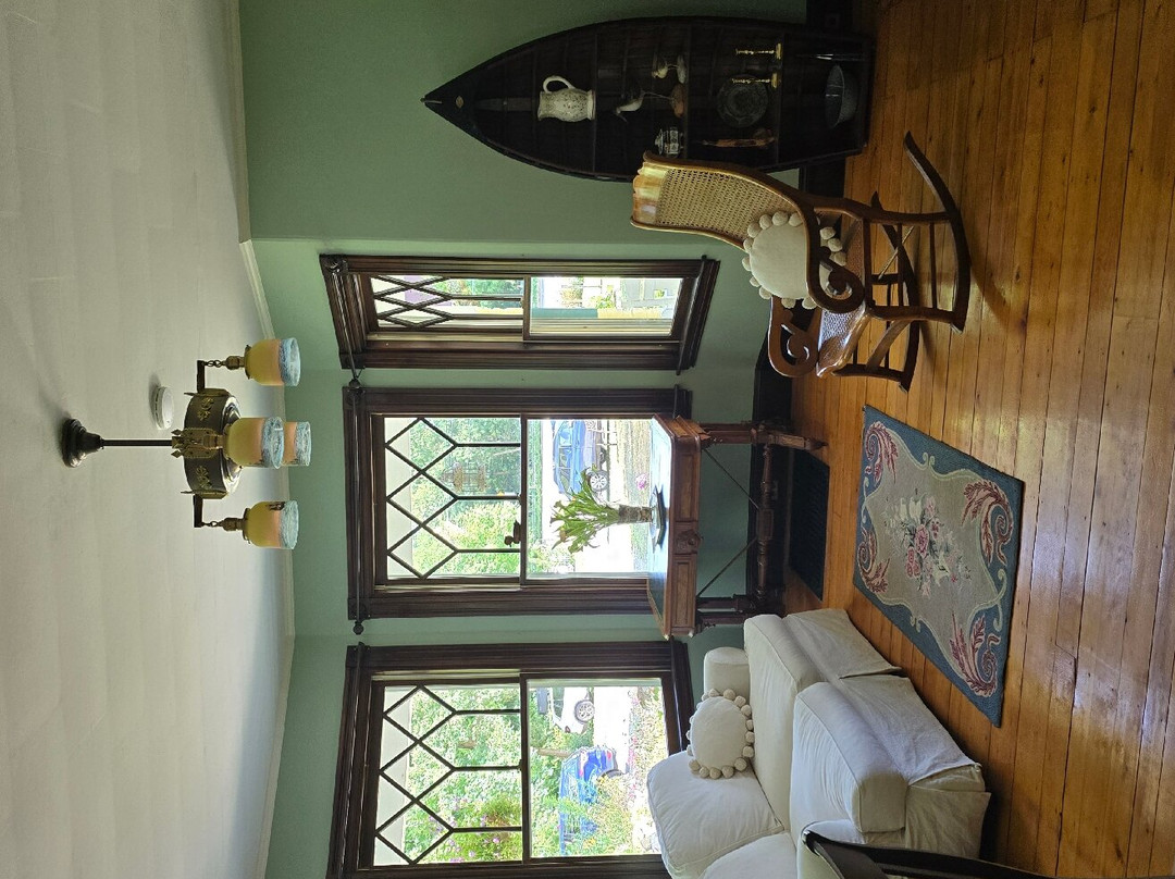 Inn at the Oaks主图