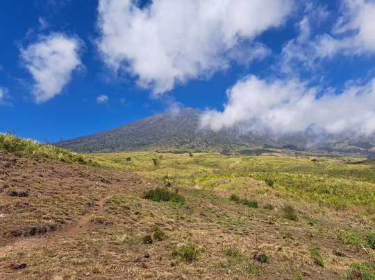 Authentic Rinjani Trekking Company-Bayan必去景点