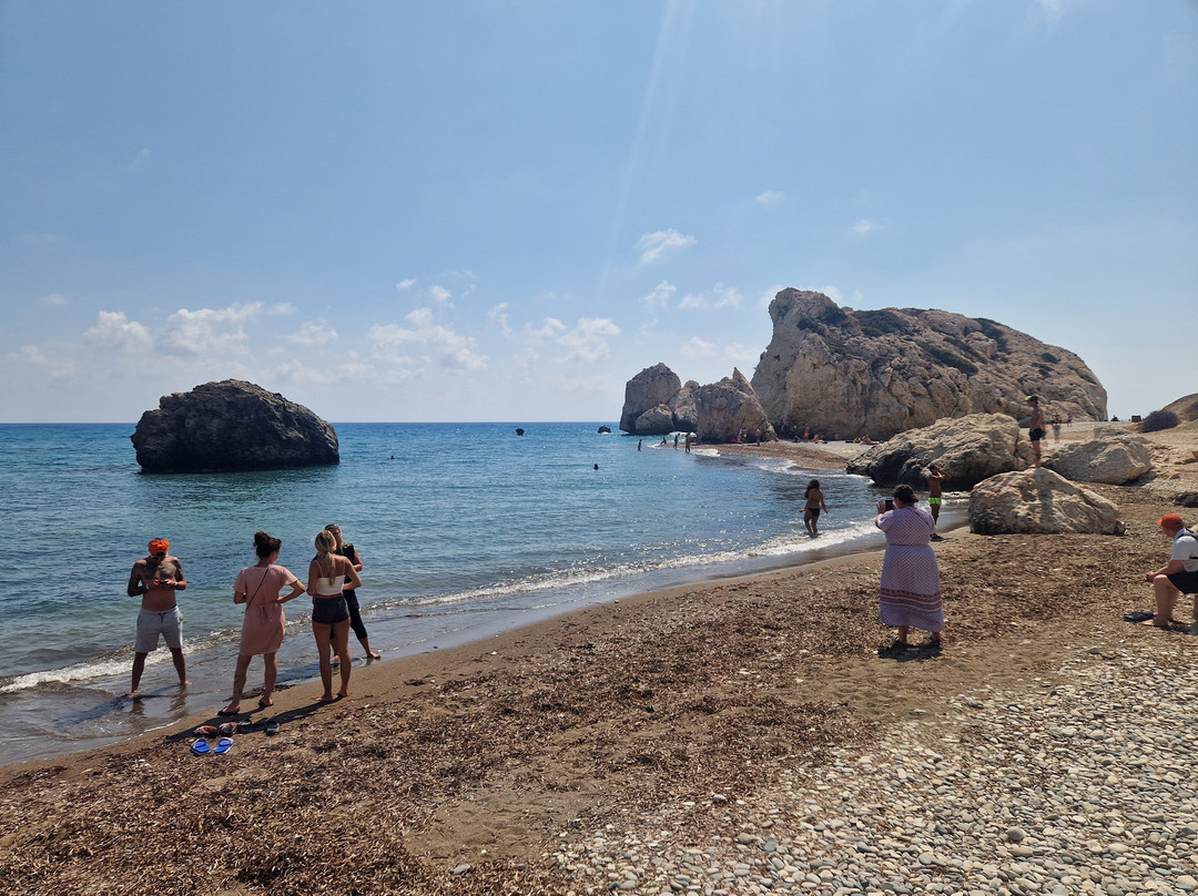 Afroditi Beach-Agios Tychon必去景点