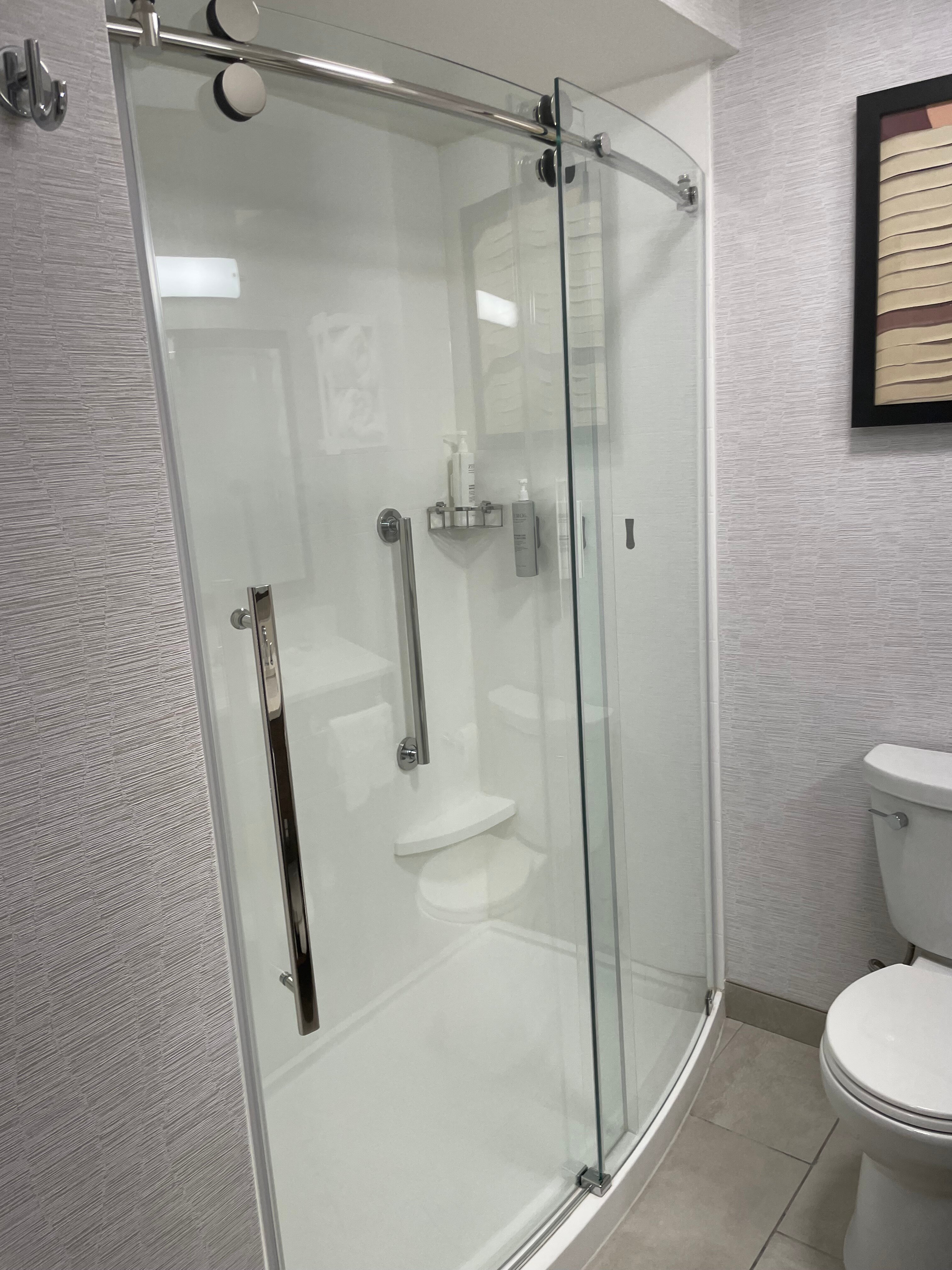 Hampton Inn & Suites Paso Robles-浴室