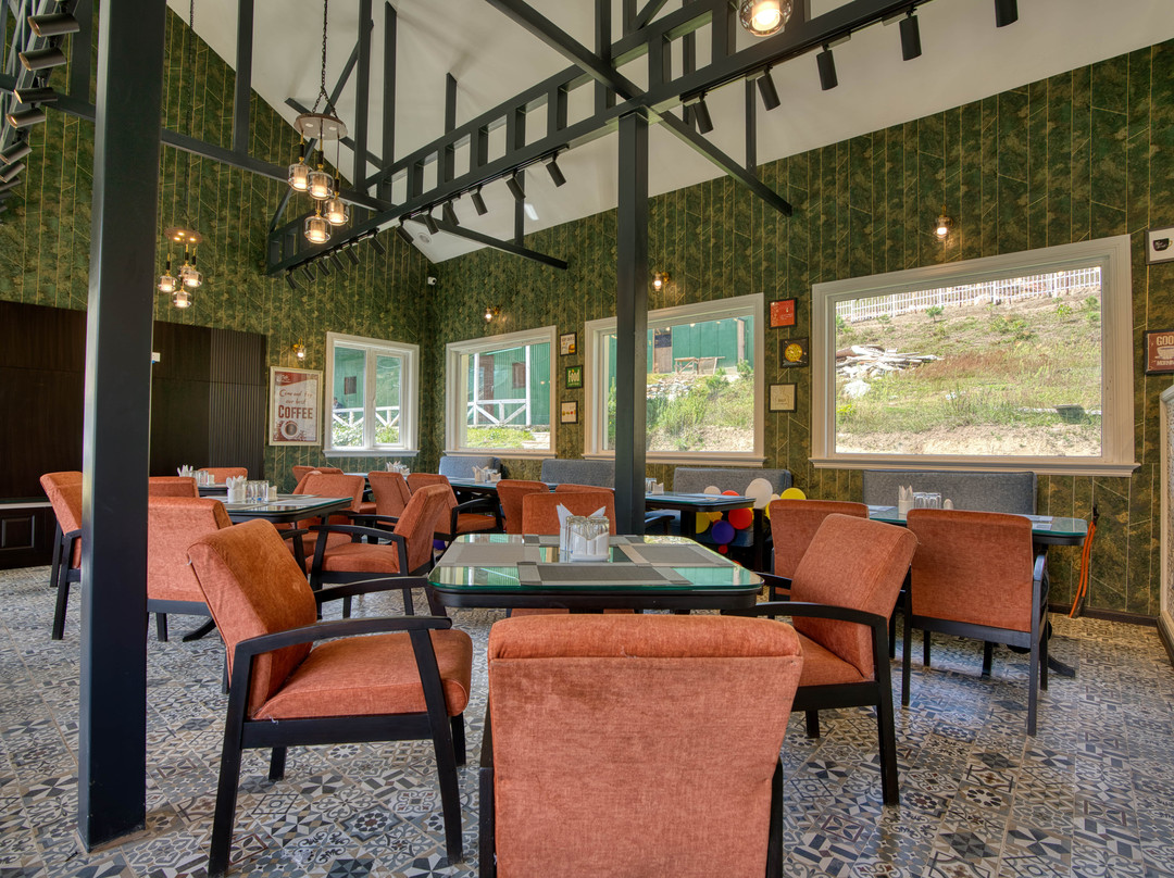 Golden Meadows Hotels & Resort主图