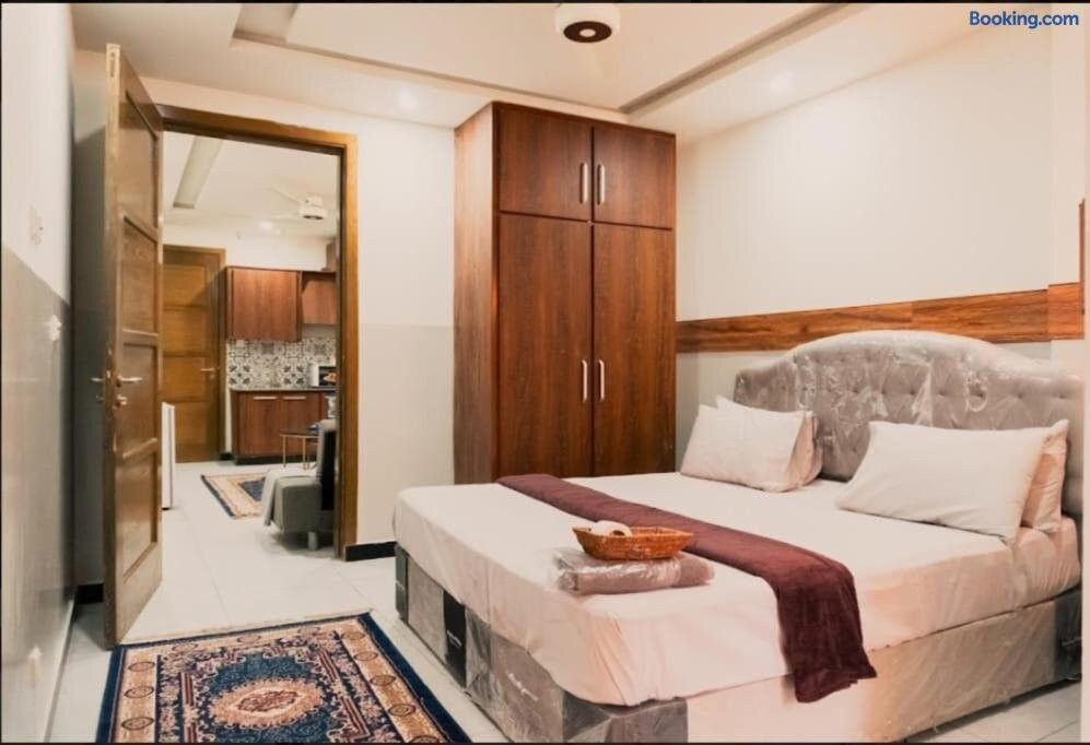 Vaporium Penthouse Bahria RWP