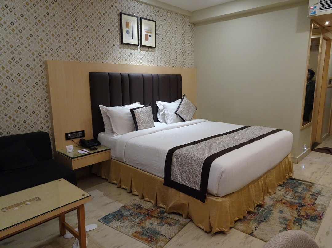 Hotel Golden Tree Puri主图