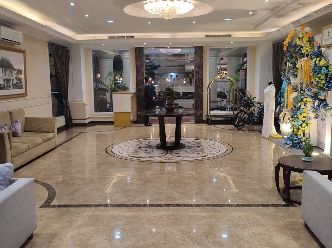 Amarelo Hotel Solo主图