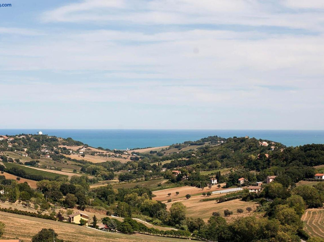 Red House Accomodation Potenza Picena