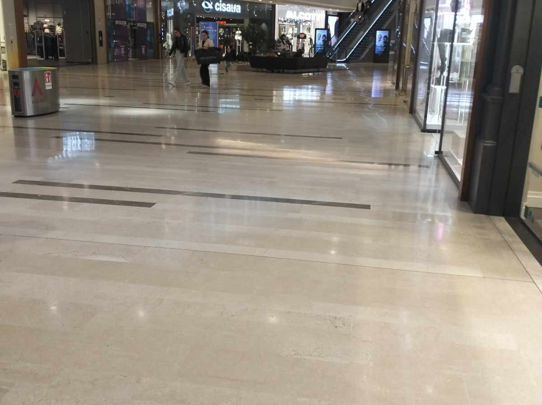 Centro Commerciale Adigeo景点图片