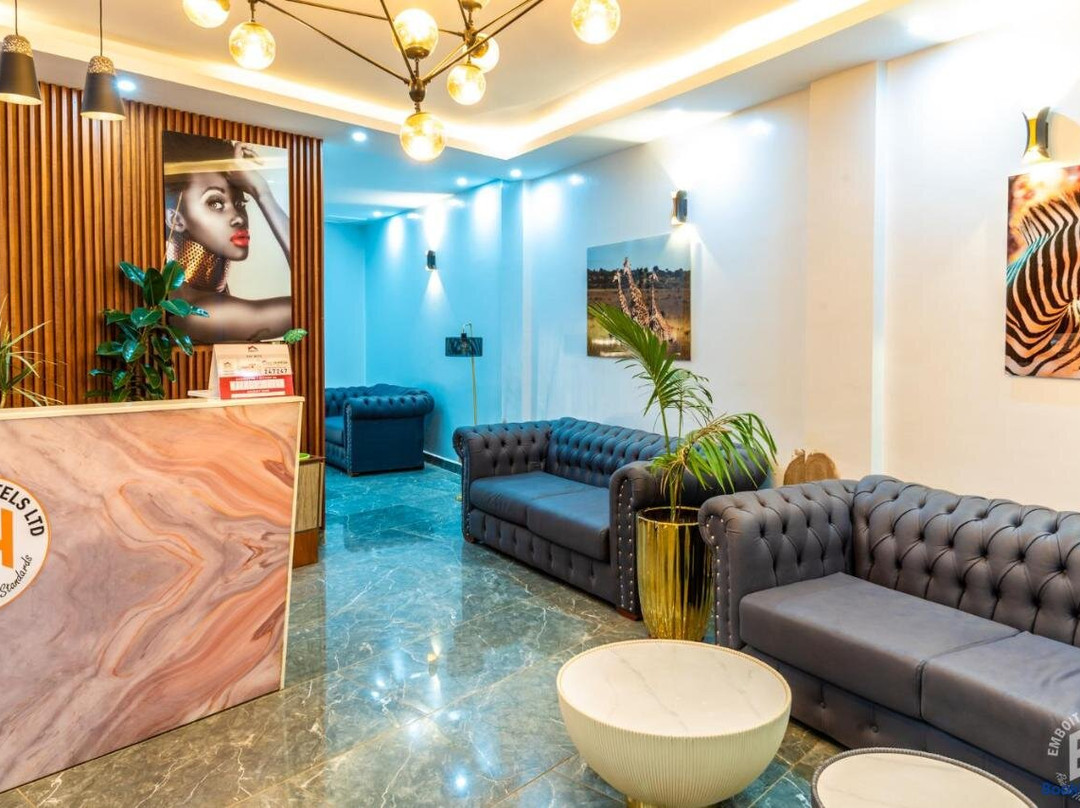 Emboita Hotel