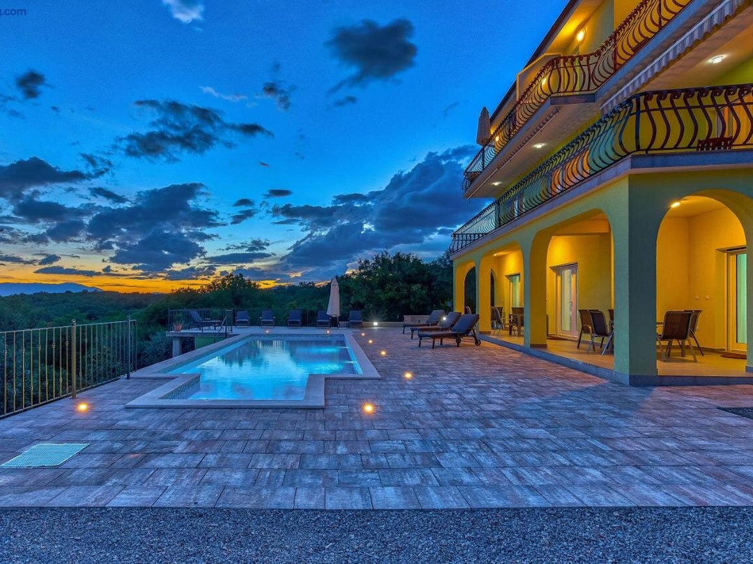Luxury apartments Kostrena