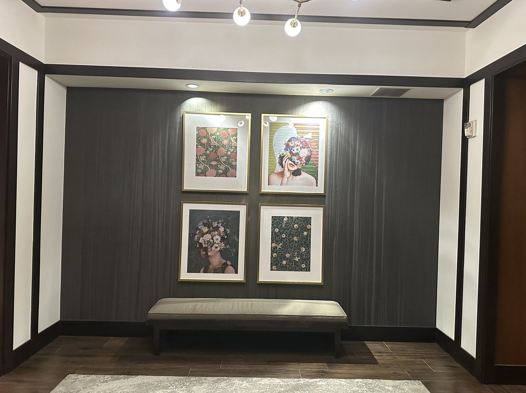 阿姆布罗斯酒店主图