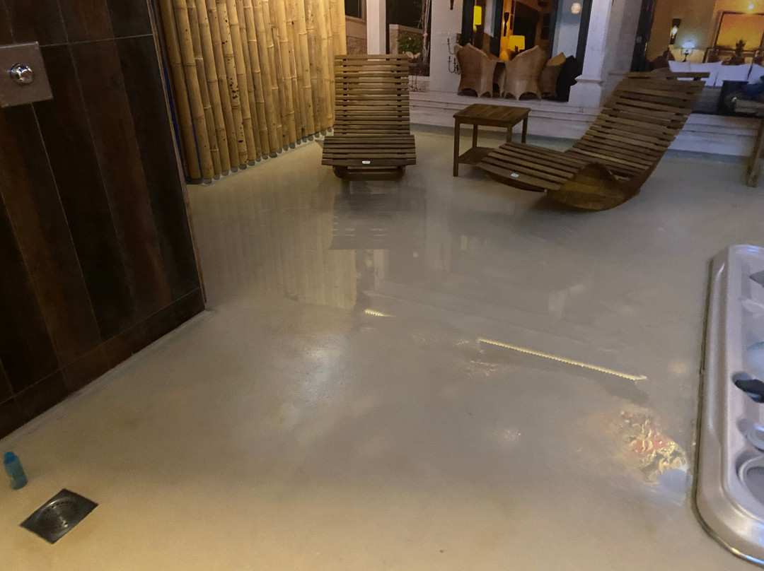 Eauzone Spa Carvin景点图片