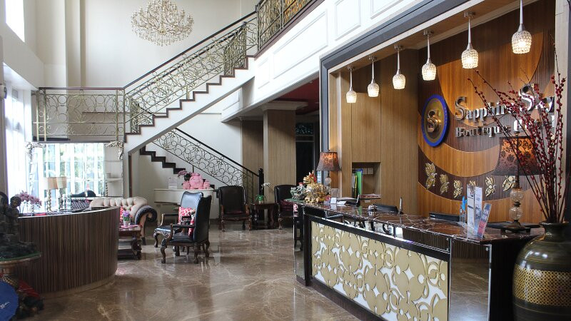 Sapphire Sky Hotel BSD City主图